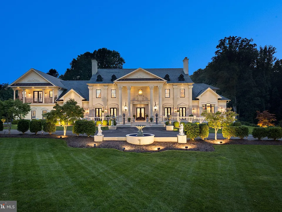 America House — 938 Peacock Station Rd, McLean VA
